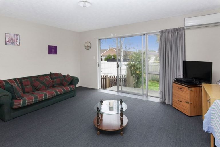Photo of property in 1/41 Oldwood Street, Bishopdale, Christchurch, 8053