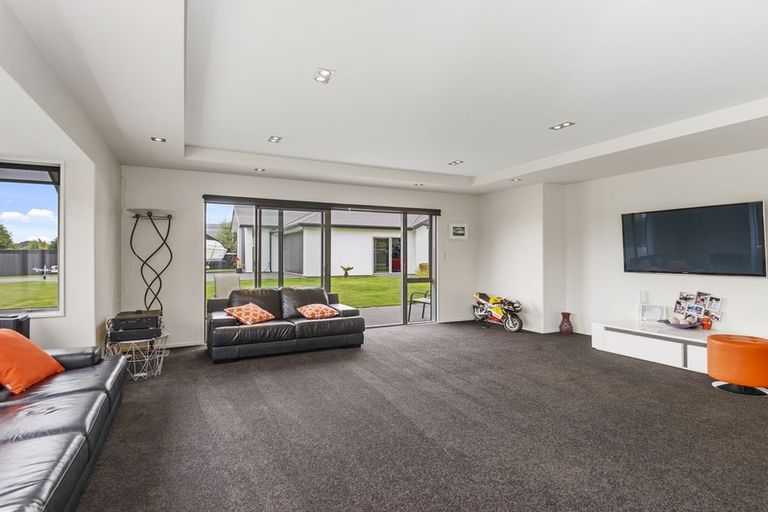 Photo of property in 1 Rossington Drive, West Melton, 7618