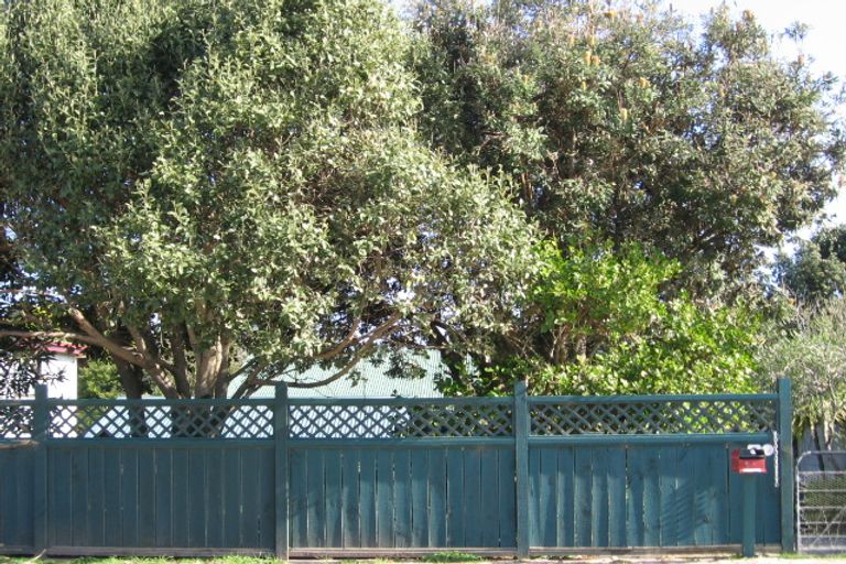 Photo of property in 30 Karewa Parade, Papamoa Beach, Papamoa, 3118