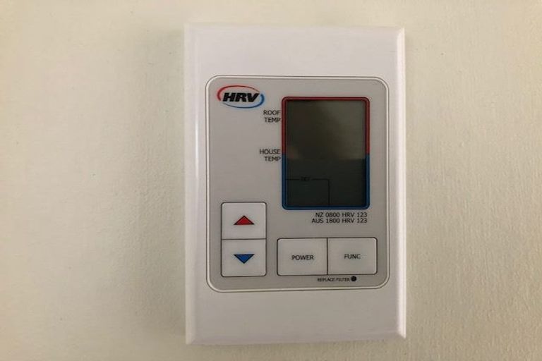 Photo of property in 2/19 Park Hill Road, Birkenhead, Auckland, 0626