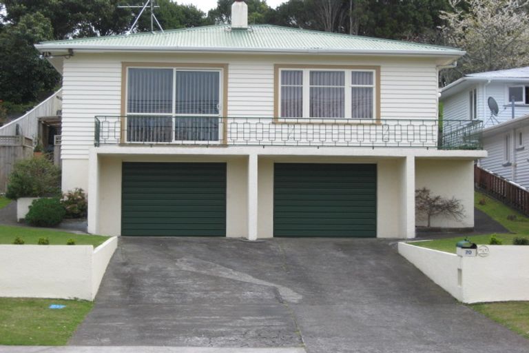 Photo of property in 70 Awanui Street, Merrilands, New Plymouth, 4312