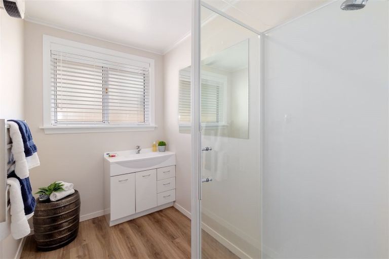 Photo of property in 2/36 Condell Avenue, Papanui, Christchurch, 8053