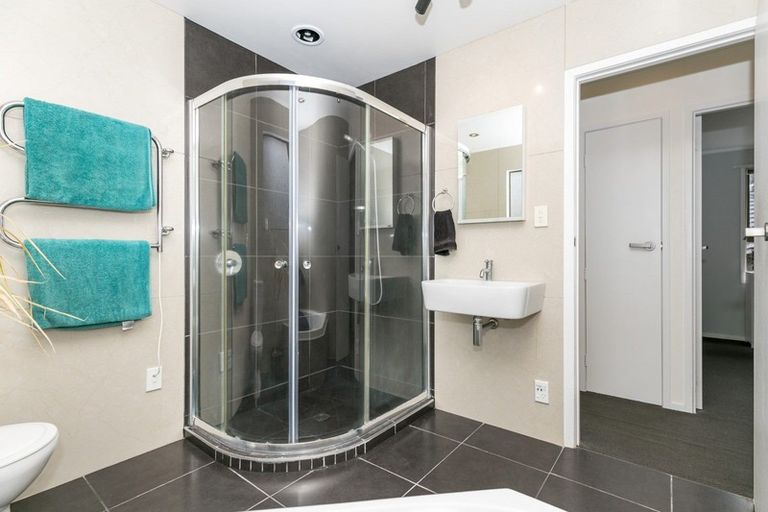 Photo of property in 11 Matipo Crescent, Pukete, Hamilton, 3200