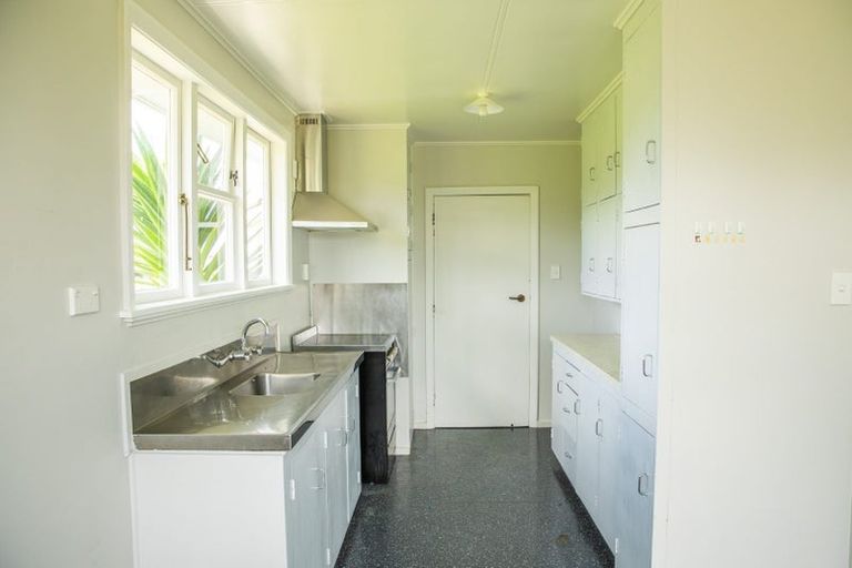 Photo of property in 47 Hillary Crescent, Belmont, Auckland, 0622