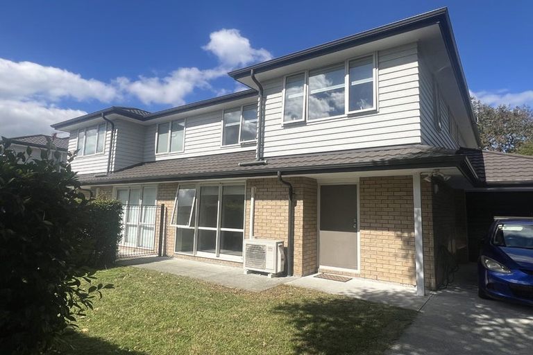 Photo of property in 24 Akeake Lane, Manurewa, Auckland, 2102