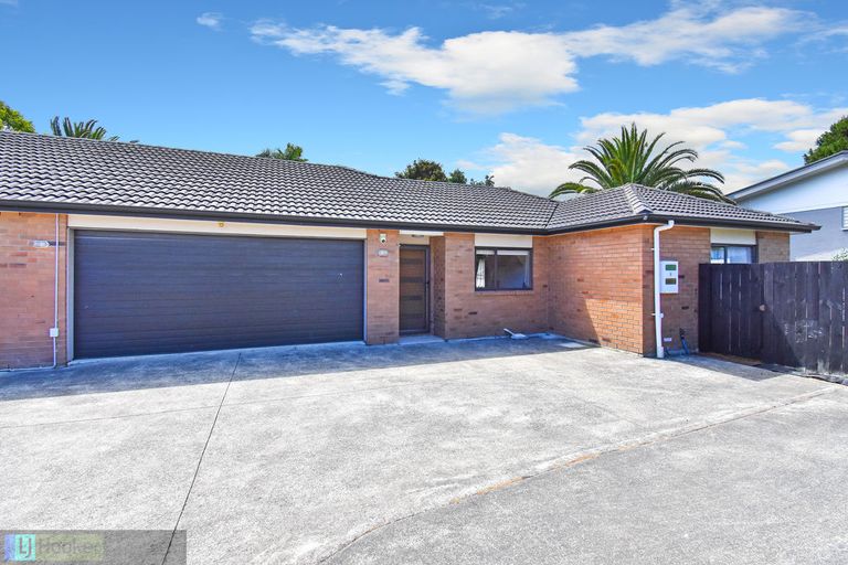 Photo of property in 10c Evans Road, Weymouth, Auckland, 2103