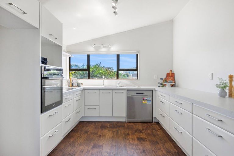 Photo of property in 138 Dickson Road, Papamoa Beach, Papamoa, 3118