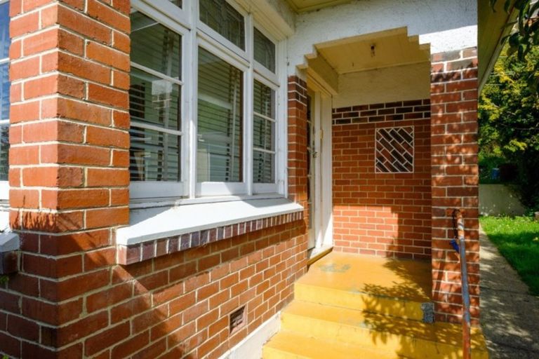 Photo of property in 76 Forbury Road, Saint Clair, Dunedin, 9012