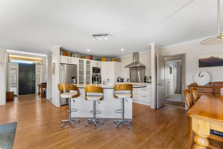 Photo of property in 10 Woodstock Place, Stoke, Nelson, 7011