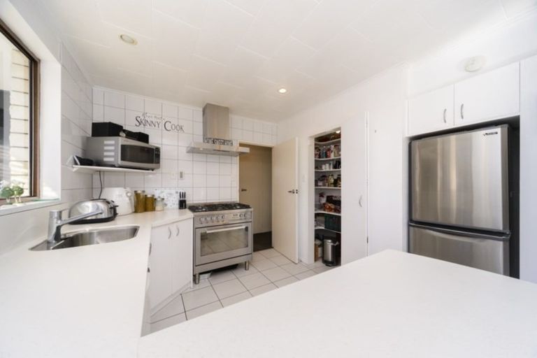 Photo of property in 108 Benmore Avenue, Cloverlea, Palmerston North, 4412