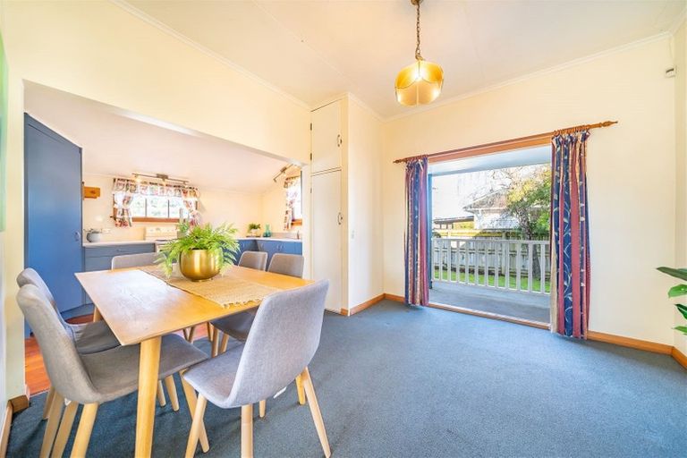 Photo of property in 5 Mangaroa Hill Road, Clouston Park, Upper Hutt, 5018