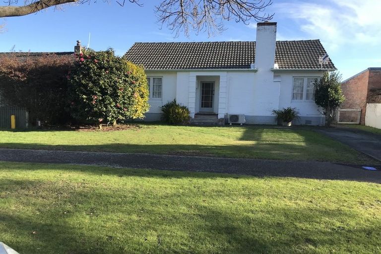 Photo of property in 30 Ihle Street, Terrace End, Palmerston North, 4410