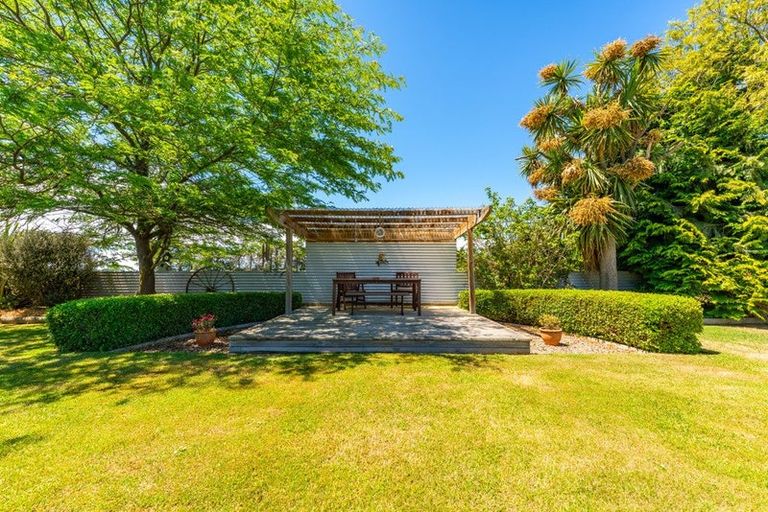 Photo of property in 230 Timaru - Temuka Highway, Levels, Timaru, 7973
