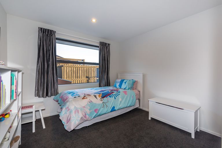 Photo of property in 41 Te Whenu Crescent, Marshland, Christchurch, 8083