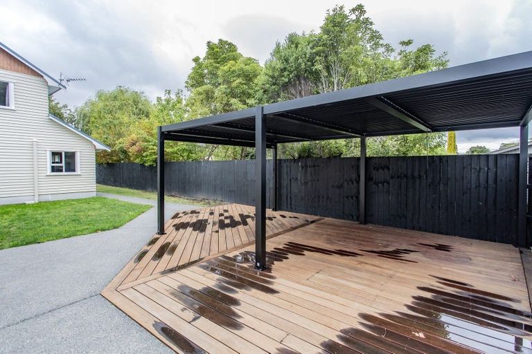 Photo of property in 13 Ardmore Place, Bishopdale, Christchurch, 8053