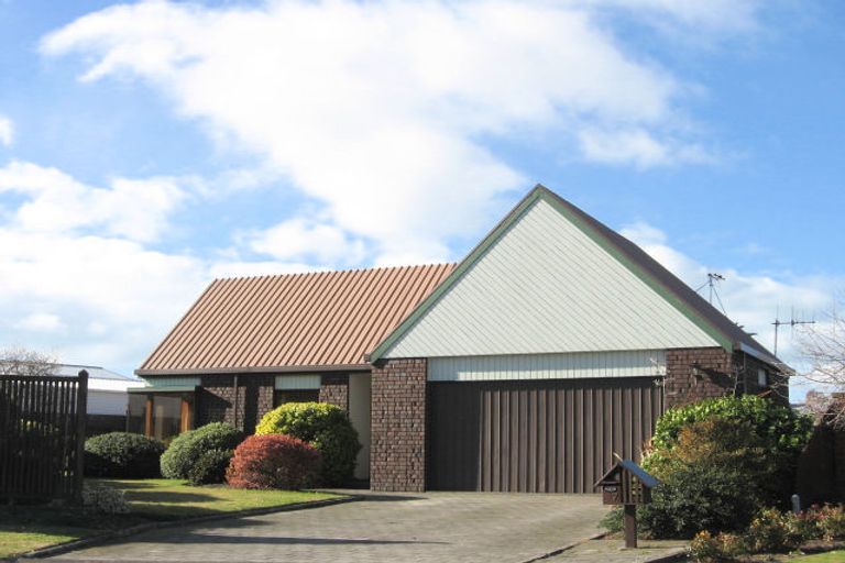 Photo of property in 7 Matthews Place, Taradale, Napier, 4112