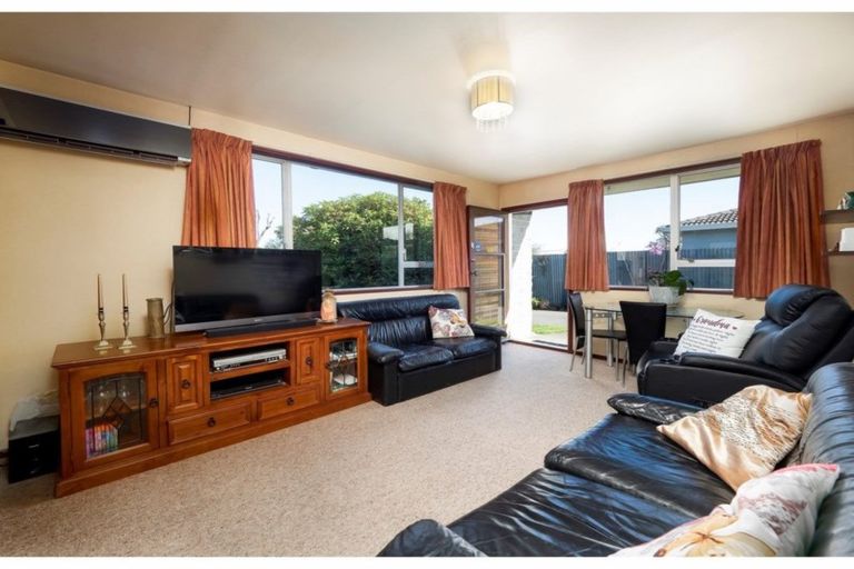 Photo of property in 1/57 Laurence Street, Waltham, Christchurch, 8011