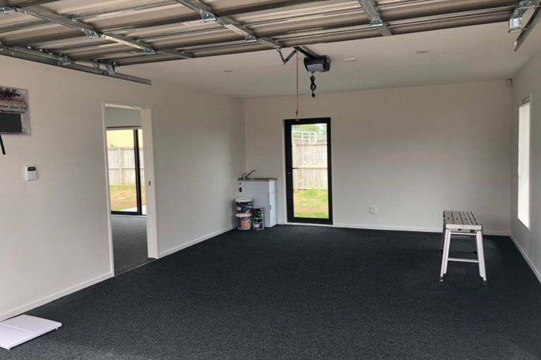 Photo of property in 10a Cornwall Road, Lyttelton, 8082