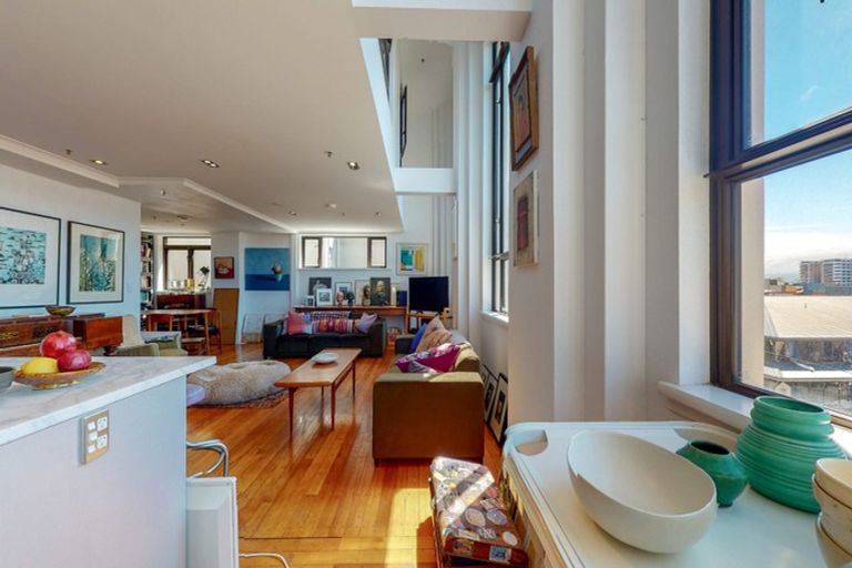 Photo of property in Augusta Apartments, 17/254 Willis Street, Te Aro, Wellington, 6011