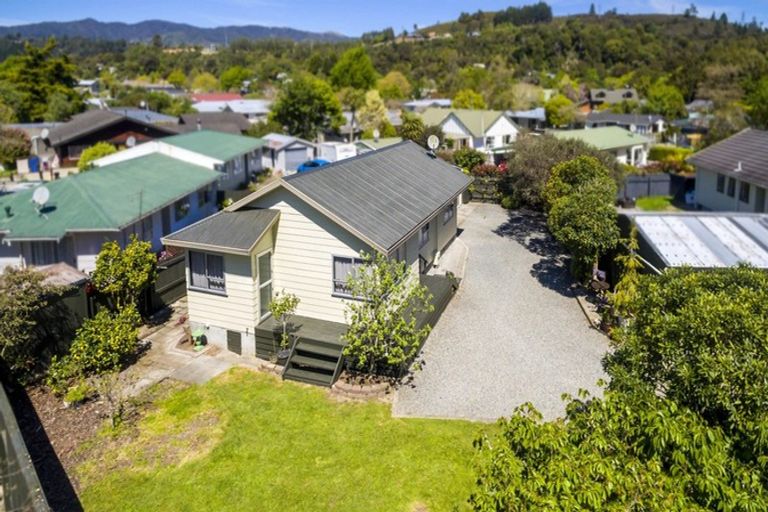 Photo of property in 174 Akatarawa Road, Birchville, Upper Hutt, 5018