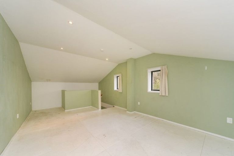 Photo of property in 274 Turitea Road, Turitea, Palmerston North, 4472