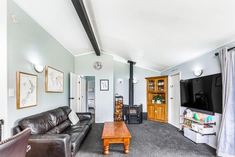 Photo of property in 2/6 Anich Road, Massey, Auckland, 0614