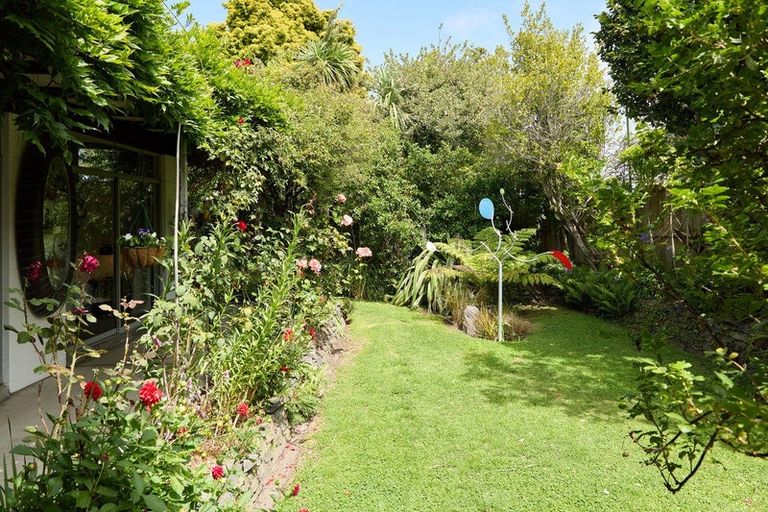 Photo of property in 155 Ashgrove Terrace, Somerfield, Christchurch, 8024