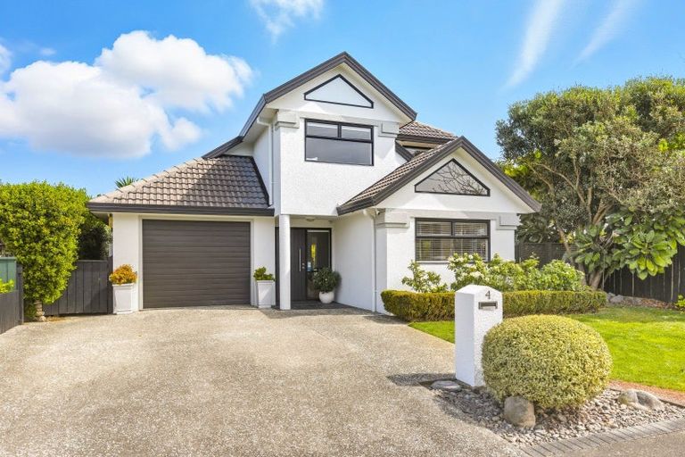 Photo of property in 4 Beach Haven Place, Paraparaumu Beach, Paraparaumu, 5032