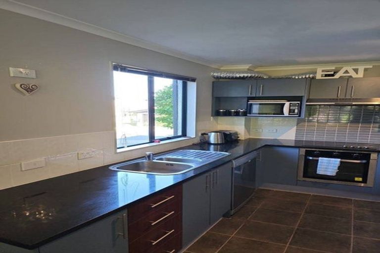Photo of property in 33 Midshipman Court, Gulf Harbour, Whangaparaoa, 0930
