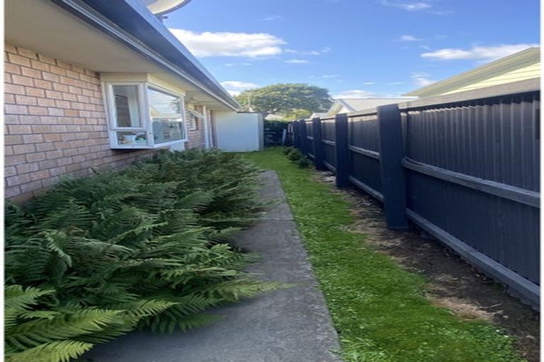 Photo of property in 4/33 Wrights Road, Addington, Christchurch, 8024