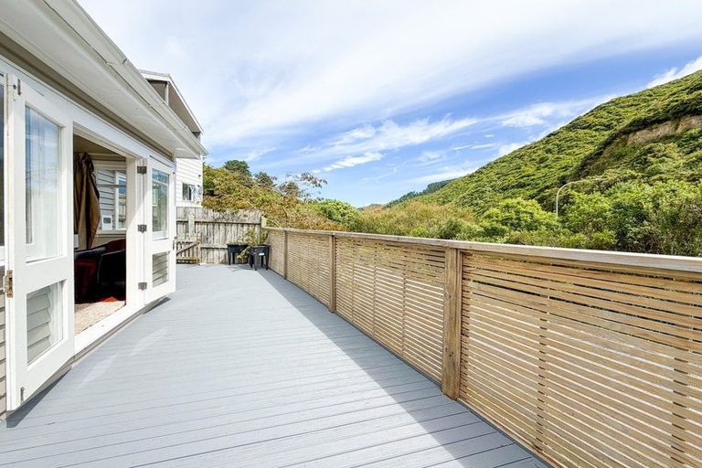 Photo of property in 489 Ohiro Road, Brooklyn, Wellington, 6021