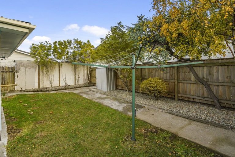 Photo of property in 4 Coromandel Court, Roslyn, Palmerston North, 4414
