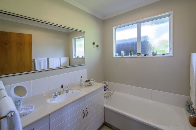 Photo of property in 12b Stuart Street, Levin, 5510