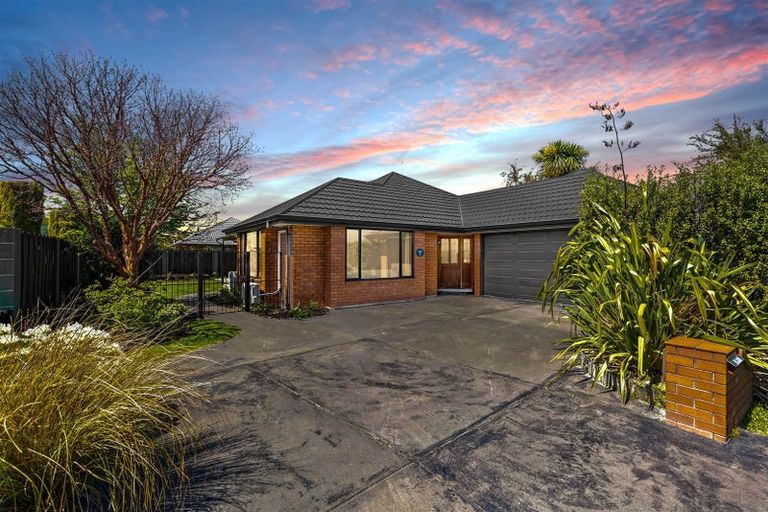 Photo of property in 4b Enverton Drive, Rangiora, 7400