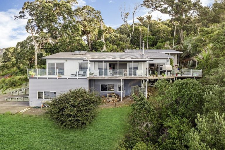 Photo of property in 402 Tuateawa Road, Tuateawa, Coromandel, 3583