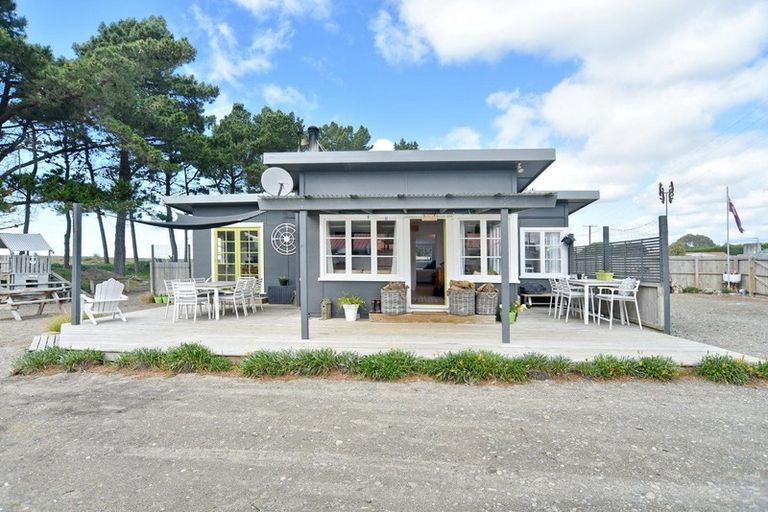 Photo of property in 31 Chamberlain Avenue, Amberley, 7481