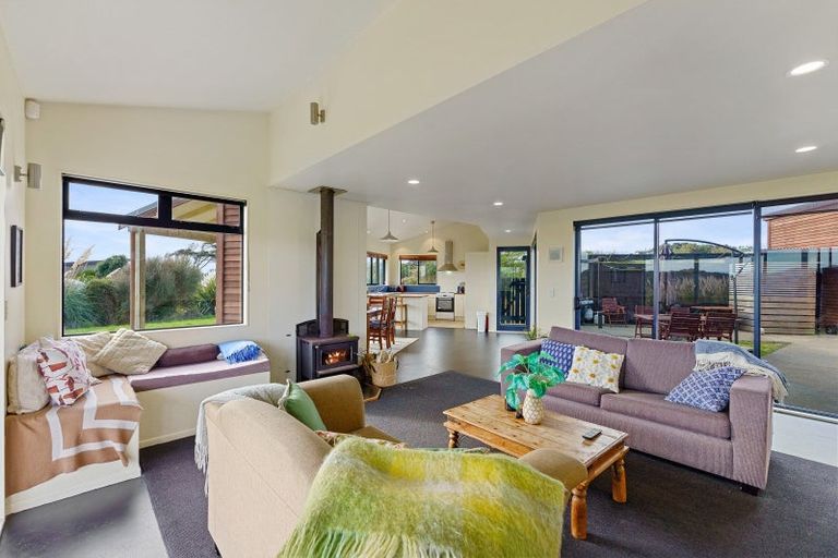 Photo of property in 80 Reay Mackay Grove, Waikawa Beach, Levin, 5573