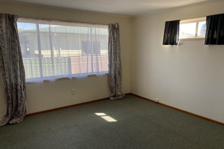 Photo of property in 1/1013 Duke Street, Mahora, Hastings, 4120