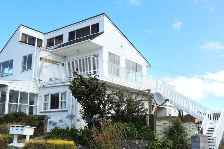 Photo of property in 5 Glen Alton Avenue, Paparangi, Wellington, 6037