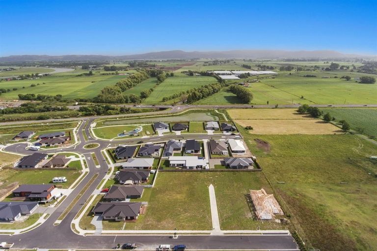 Photo of property in 5 Karearea Drive, Coastlands, Whakatane, 3120