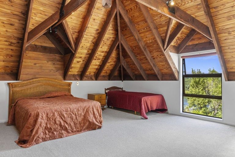 Photo of property in 892 Acacia Bay Road, Acacia Bay, Taupo, 3330