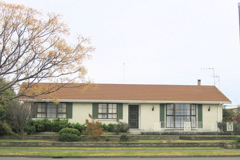 Photo of property in 150 Tait Drive, Greenmeadows, Napier, 4112