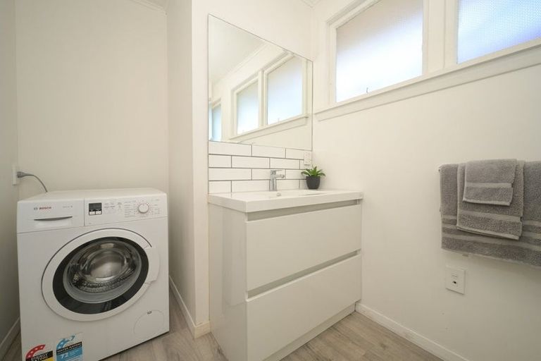 Photo of property in 18 Campbell Street, Alexandra, 9320