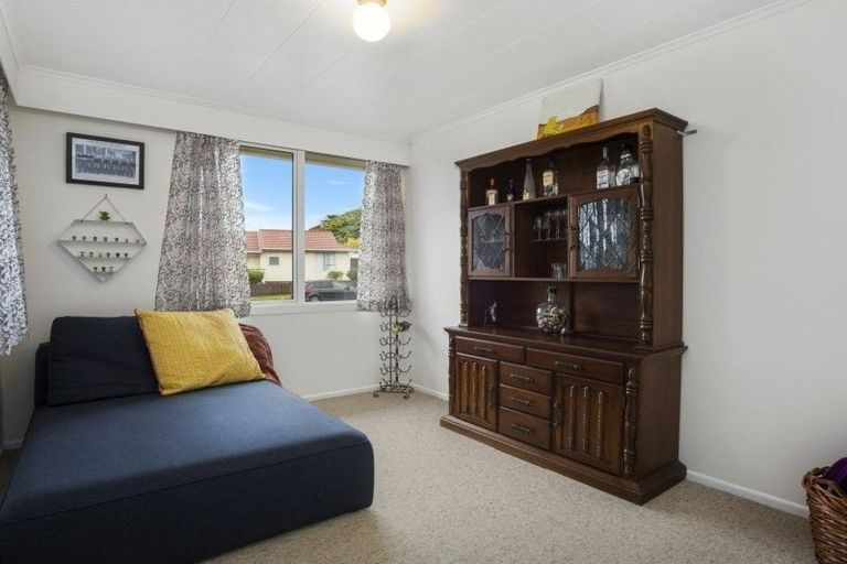 Photo of property in 194 Major Drive, Kelson, Lower Hutt, 5010