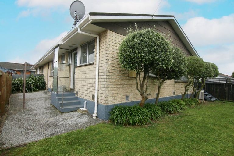Photo of property in 1/29 Cutts Road, Russley, Christchurch, 8042