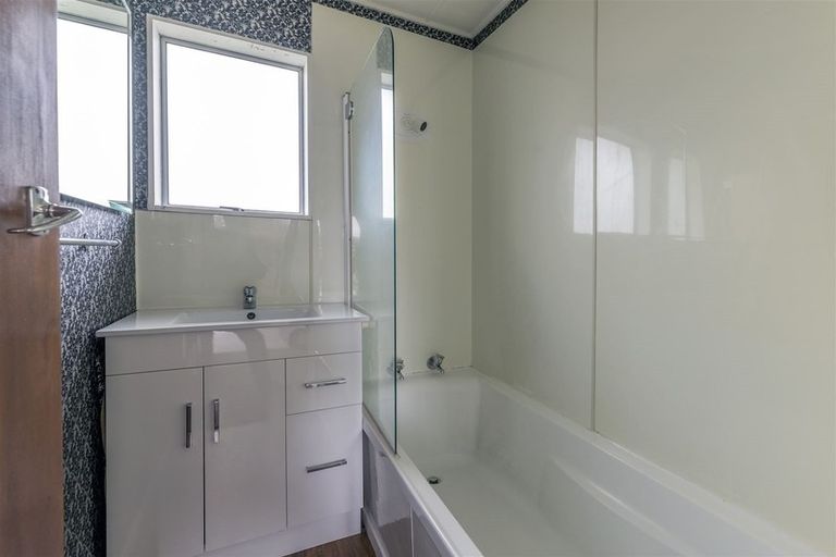 Photo of property in 6 Cook Street, Levin, 5510