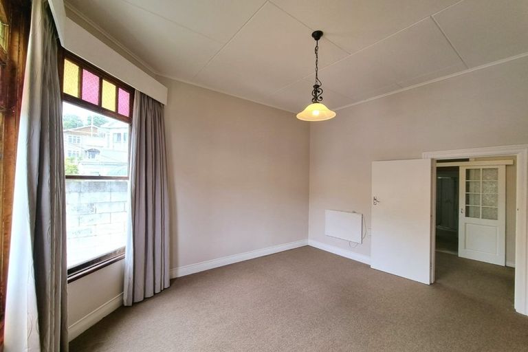 Photo of property in 4 Manley Terrace, Newtown, Wellington, 6021