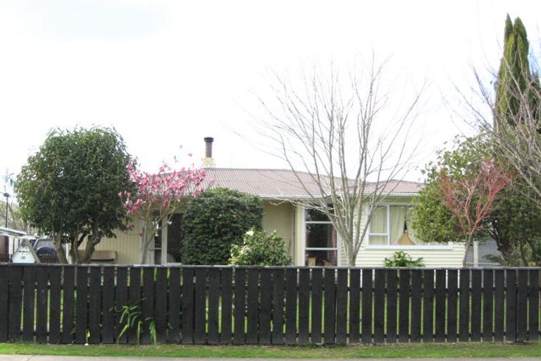 Photo of property in 20 Lipscombe Crescent, Havelock North, 4130