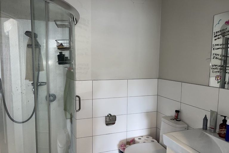 Photo of property in 12/45a Swanson Road, Henderson, Auckland, 0610