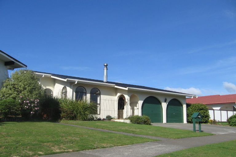 Photo of property in 19 Discovery Drive, Whitby, Porirua, 5024